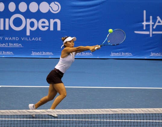 December 26, 2019 - Alyssa Tobita returns a volley during the Hawaii Open invitational tournament match between 152nd ranked Yanina Wickmayer (Belgium) and unranked local product Alyssa Tobita (USA) of Mililani and University of Oregon alum at the Stan Sheriff Center in Honolulu, HI - CSM. Tennis 2019: Hawaii Open DEC26 - ZUMAc04_ 20191226_zaf_c04_090 Copyright: xMichaelxSullivanx