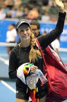 December 27, 2019 - Danielle Collins waves to the fans after the Hawaii Open invitational tournament match between Yanina Wickmayer (Belgium) and Danielle Collins (USA) at the Stan Sheriff Center in Honolulu, HI - CSM. Tennis 2019: Hawaii Open DEC27 - ZUMAc04_ 20191227_zaf_c04_089 Copyright: xMichaelxSullivanx