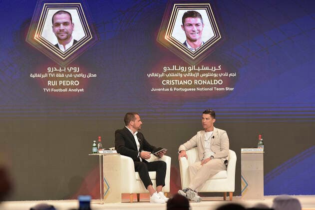 Foto Fabio Ferrari - LaPresse 28 Dicembre 2019 Dubai ( Emirati Arabi ) 14ma edizione di Dubai International Sports Conference - Beat the Challenges, Cristiano Way - Globe Soccer Award 2019 Nella foto:Cristiano Ronaldo photo Fabio Ferrari LaPresse December 28, 2019 Dubai (Unated Arab Emirate) Sport 13th edition of the Dubai International Sports Conference - Beat the Challenges, Cristiano Way - Globe Soccer Award 2019 In the pic:Cristiano Ronaldo  Copyright: xFabioxFerrari LaPresse LaPresse x