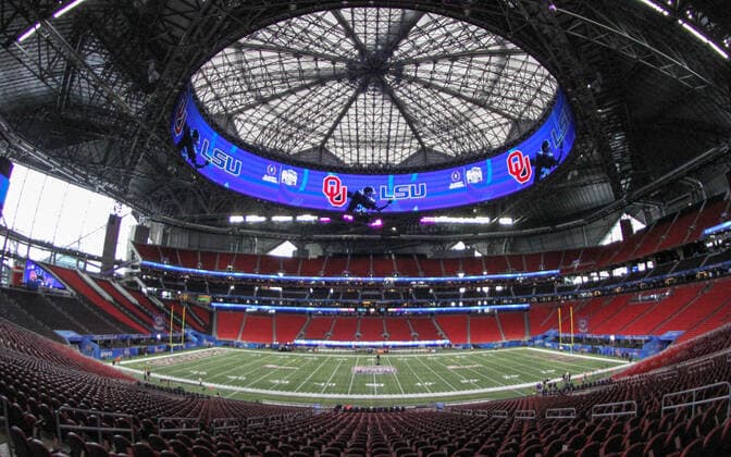December 28, 2019: The Mercedes Benz Stadium is ready to go for the Chick-Fil-A Peach Bowl Playoff Semifinal game between the Oklahoma Sooners and the LSU Tigers in Atlanta, GA. CSM. NCAA, College League, USA Football 2019: Oklahoma vs LSU DEC 28 - ZUMAc04_ 20191228_zaf_c04_040 Copyright: xJonathanxMailhesx