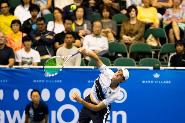 December 28, 2019 - Sam Querrey hits his serve during play at the Hawaii Open invitational tournament match between Brandon Nakashima (USA) and Sam Querrey (USA) at the Stan Sheriff Center in Honolulu, HI CSM Tennis 2019: Hawaii Open DEC 28 - ZUMAc04_ 20191228_zaf_c04_193 Copyright: xGlennxYozax