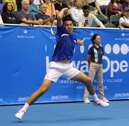 December 28, 2019 - Brandon Nakashima hits a return shot in the championship match at the Hawaii Open invitational tournament between 44th ranked Sam Querrey (USA) and unranked Brandon Nakashima (USA) at the Stan Sheriff Center in Honolulu, HI - CSM Tennis 2019: Hawaii Open DEC28 - ZUMAc04_ 20191228_zaf_c04_351 Copyright: xMichaelxSullivanx