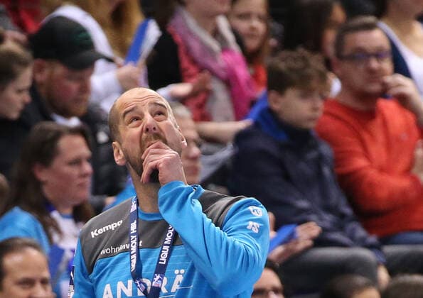 29 12 2019, Germany, Stuttgart, Handball 1 Bundesliga season 2019 2020 TVB 1898 Stuttgart vs. Füchse Berlin TVB coach Jürgen Schweikardt