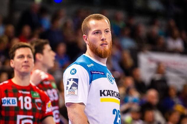 Patrick Zieker TVB Stuttgart 25 playing in the Handball Bundesliga, TVB 1898 Stuttgart light Foxes Berlin dark Stuttgart 29 12 19 Handball 20 Matchday , Stuttgart Baden Wuerttemberg Germany Porsche Arena