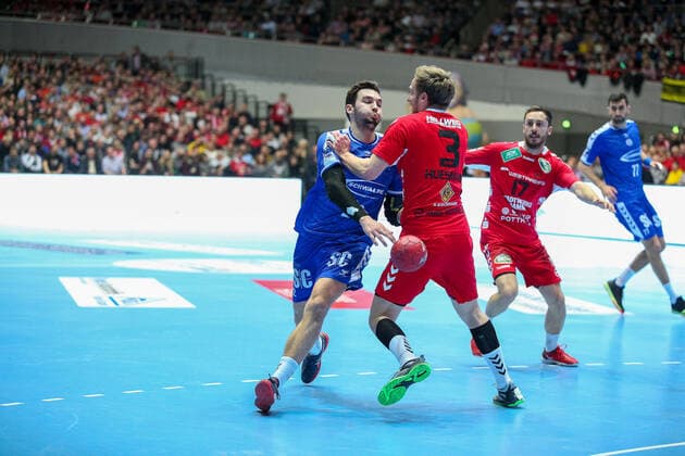v l Fynn Herzig VfL Gummersbach 22 , Fabian Huesmann ASV Hamm Westphalia 3 Photo Jan Strohdiek Eibner Press photo Dortmund  EP_JSK