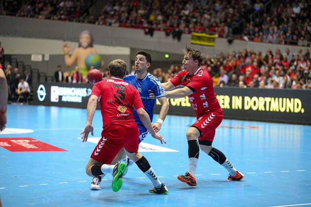 v l Fabian Huesmann ASV Hamm Westphalia 3 , Alexander Hermann VfL Gummersbach 18 , Jakob Schwabe ASV Hamm Westphalia 11 Photo Jan Strohdiek Eibner Press Photo Dortmund  EP_JSK
