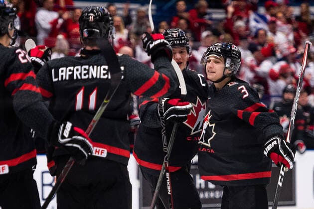 200102 Barrett Hayton and Calen Addison of Canada celebrate the 1 0 goal during the 2020 IIHF World Junior Championship quarterfinal between Canada and Slovakia on January 2, 2020 in Ostrava Photo Simon Hastegard BILDBYRAN kod SH 180169 ice hockey ice hockey u20 jvm jvm 2020 jvm 19 20 iihf world junior championship world juniors bbeng quarterfinal quarter final canada slovakia cheer,  Copyright: SIMONxHASTEGARD BB200102BB061