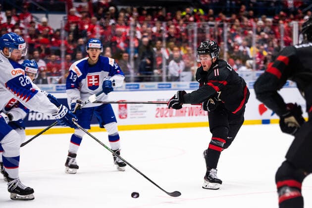 200102 Alexis Lafreniere of Canada during the 2020 IIHF World Junior Championship quarterfinal between Canada and Slovakia on January 2, 2020 in Ostrava Photo Simon Hastegard BILDBYRAN code SH 180169 ice hockey ice hockey u20 jvm jvm 2020 jvm 19 20 iihf world junior championship world juniors bbeng quarterfinal quarter final canada slovakia,  Copyright: SIMONxHASTEGARD BB200102BB101