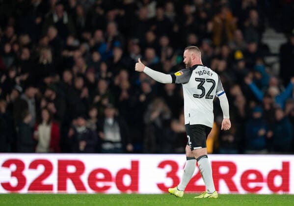 Bilder des Jahres 2020, Sport 01 Januar Sport Themen der Woche KW01 Sport Bilder des Tages Wayne Rooney (Player-Coach) of Derby County on his debut during the Sky Bet Championship match between Derby County and Barnsley at the Ipro Stadium, Derby, England on 1 January 2020. Copyright: xAndyxRowlandx PMI-3293-0001
