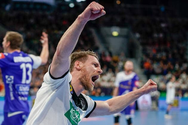 Goalscorer Tobias Reichmann DHB, 9 , cheering for the goal to the 10 9 , cheering, goal celebration, celebrating the goal, goal, celebration, cheering for the goal, optimistic, game scene, highlight, single picture, action, action, 04 01 2020, Mannheim Germany , Handball, international, Germany Iceland xozx
