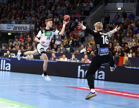 Timo Kastening Germany vs. Vikotr Gisli Hallgrimsson Iceland, Germany vs Iceland, Handball, International, 04 01 2020 Photographer Neis Eibner Germany vs Iceland, Handball, International, 04 01 2020 Mannheim Copyright: xNeisx Eibner-Pressefotox EP_ans