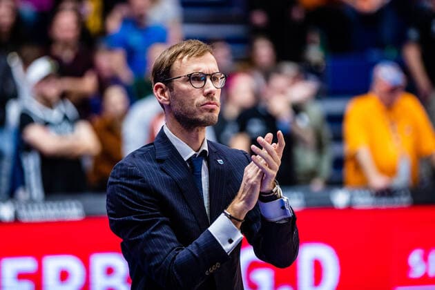 Coach Björn Harmsen Syntainics MBC during the season 2019 2020 Men in the EasyCredit Bundesliga between Syntainics MBC and Medi Bayreuth Stadthalle Weissenfels on 4 January 2020 in Weissenfels, Saxony Anhalt, Germany
