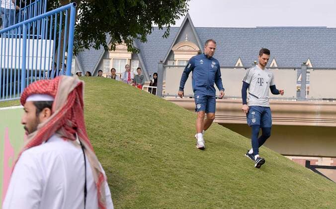 05 01 2020, Soccer 1 Bundesliga 2019 2020, FC Bayern Munich at the winter training camp in Doha, Qatar 1 training session at the Aspire Academy, from left coach Hans Dieter Flick FC Bayern Munich and goalkeeper Sven Ulreich FC Bayern Munich come to the training ground