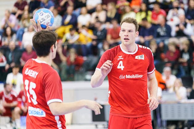 05 01 2020, Winterthur, AXA Arena, Yellow Cup Switzerland Holland, Lenny Rubin Switzerland, 4 and Nicolas Raemy Switzerland Winterthur AXA Arena Zurich Switzerland Copyright: xJustPictures.ch VedranxGalijasx