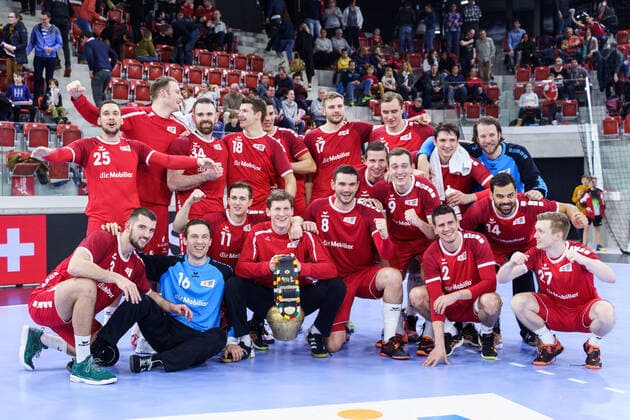 05 01 2020, Winterthur, AXA Arena, Yellow Cup Switzerland Holland, Swiss Handball Nati wins the Yellow Cup 2020 Top from left Nik Tominec Switzerland , Lenny Rubin Switzerland , Alen Milosevic Switzerland , Dimitrij Küttel Switzerland , Luka Maros Switzerland , Samuel Röthlisberger Switzerland , Philip Novak Switzerland , Nicolas Raemy Switzerland , Goalkeeper Aurel Bringolf Switzerland Below from left Lucas Meister Switzerland , Goalkeeper Nikola Portner Switzerland , Roman Sidorowicz Switzerland , Goalkeeper Leonard Grazioli Switzerland , Michal Svajlen Switzerland , Kevin Jud Switzerland , Marvin Lier Switzerland , Andy Schmid Switzerland , Lukas von Deschwanden Switzerland , Maximilian Gerbl Switzerland Winterthur AXA Arena Zurich Switzerland Copyright: xJustPictures.ch VedranxGalijasx