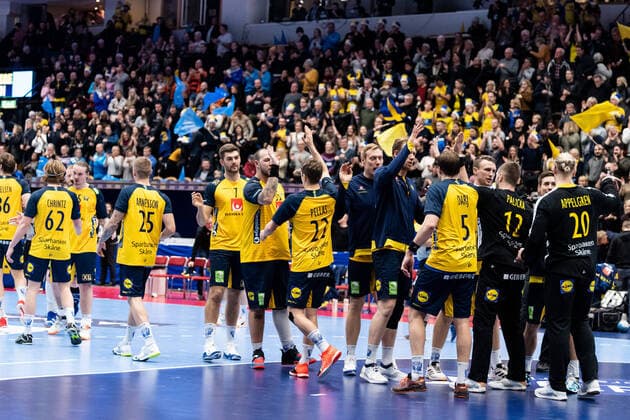 200105 Swedens players cheer after handball training match between Sweden and Egypt on January 5, 2020 in Jönköping,  Copyright: JÖRGENxJARNBERGER BB200105JJ031