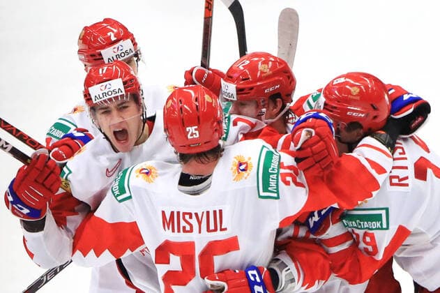OSTRAVA, CZECH REPUBLIC - JANUARY 5, 2020: Russia s players celebrate a goal in the 2020 World Junior Ice hockey, Eishockey Championship final match between Canada and Russia at Ostravar Arena. Peter Kovalev TASS  TS0C97FF