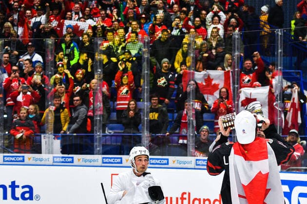 200105 Alexis Lafreniere of Canada celebrate with the trophy and a Canadian flag after the 2020 IIHF World Junior Championship gold medal game between Canada and Russia on January 5, 2020 in Ostrava Photo Simon Hastegard BILDBYRAN kod SH 180176 ishockey ice hockey u20 jvm jvm 2020 jvm 19 20 iihf world junior championship world juniors bbeng final kanada ryssland jubel,  Copyright: SIMONxHASTEGARD BB200105ZR012