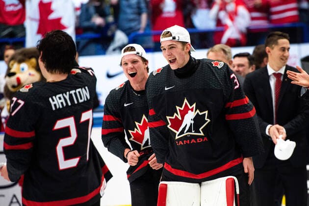 200105 Goalkeeper Joel Hofer of Canada celebrates after the 2020 IIHF World Junior Championship gold medal game between Canada and Russia on January 5, 2020 in Ostrava Photo Simon Hastegard BILDBYRAN kod SH 180176 ishockey ice hockey u20 jvm jvm 2020 jvm 19 20 iihf world junior championship world juniors bbeng final kanada ryssland jubel,  Copyright: SIMONxHASTEGARD BB200105ZE020