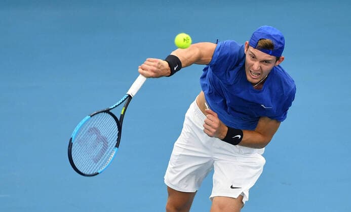 ATP, Tennis Herren CUP BRISBANE DAY 4, Nicolas Jarry of Chile in action against Lloyd Harris of South Africa during day 4 of the ATP Cup tennis tournament at Pat Rafter Arena in Brisbane, Monday, January 6, 2020. ( NO ARCHIVING, EDITORIAL USE ONLY, NO USE IN BOOKS WITHOUT CONSENT BRISBANE QLD AUSTRALIA  Copyright: xDARRENxENGLANDx 20200106001440549675