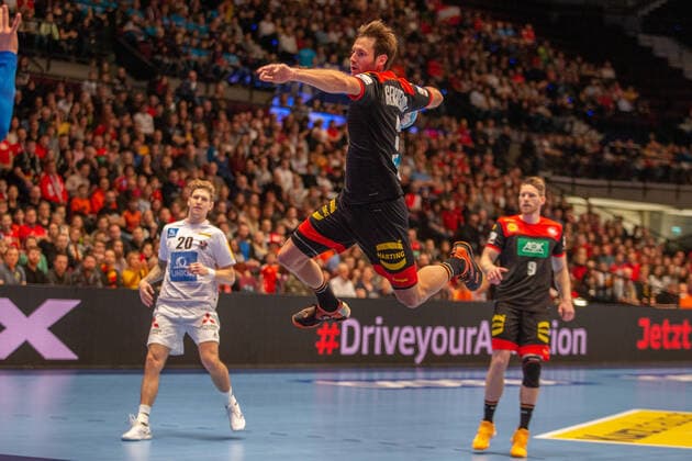 HANDBALL - AUT vs GER, test match VIENNA,AUSTRIA,06.JAN.20 - HANDBALL - OEHB international match, Länderspiel, Nationalmannschaft Austria vs Germany, test match. Image shows Uwe Gensheimer (GER). GEPAxpictures xDavidxBitzan