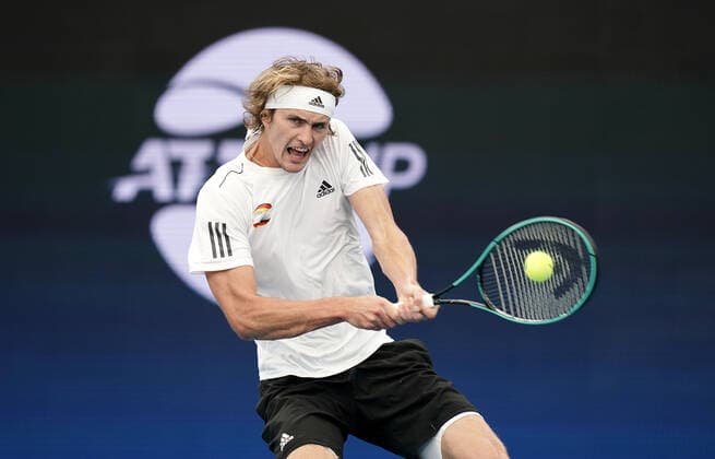 ATP, Tennis Herren CUP BRISBANE DAY 5, Alexander Zverev of Germany returns during his singles match against Denis Shapovalov of Canada during day 5 of the ATP Cup tennis tournament at Pat Rafter Arena in Brisbane, Tuesday, January 7, 2020. ( NO ARCHIVING, EDITORIAL USE ONLY, NO USE IN BOOKS WITHOUT CONSENT BRISBANE QLD AUSTRALIA  Copyright: xDAVExHUNTx 20200107001440801151