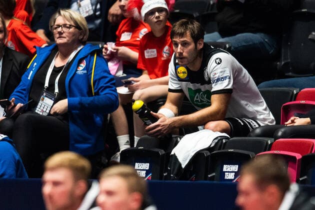200109 Uwe Gensheimer of Germany in the stands after receiving a red card during the EHF European Handball Championship match between Germany and the Netherlands on January 9, 2020 in Trondheim Photo Vegard Wivestad Grott BILDBYRAN kod VG 170456 bbeng handball handball handball handball em 2020 european men ? s handball championship 2020 em 2020 handballs em 2020 ehf euro 2020 germany germany holland holland netherlands,  Copyright: VEGARDxWIVESTADxGRoTT BB200109VG038