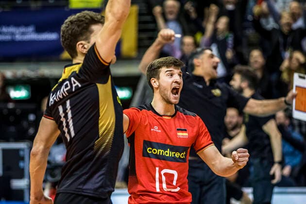 Cheers CAMPA Lukas Immanuel 11 Setter GER , ZENGER Julian 10 Libero GER 09 01 2020 Berlin, CEV European Olympic Qualification Tokyo 2020,