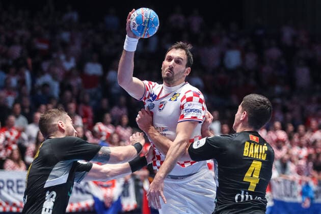 Croatia vs Montenegro: Group A - Men s EHF EURO 2020 GRAZ, AUSTRIA - JANUARY 09: Igor Karacic of Croatia throws at goal during the Men s EHF EURO 2020 group A match between Croatia and Montenegro at Stadthalle on January 9, 2020 in Graz, Austria. (  LukaxStanzl PIXSELL