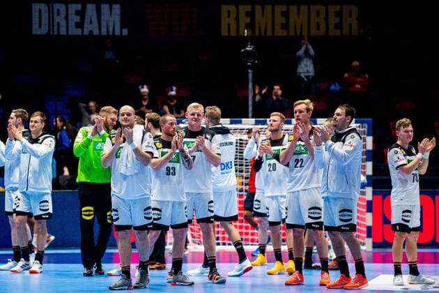 200109 Paul Drux, Patrick Wiencek and the players of Germany after the EHF European Handball Championship match between Germany and the Netherlands on January 9, 2020 in Trondheim Photo Vegard Wivestad Grott BILDBYRAN kod VG 170456 bbeng handball handball handball handball in 2020 european mens handball championship 2020 em 2020 handballs em 2020 ehf euro 2020 germany germany germany holland netherlands,  Copyright: VEGARDxWIVESTADxGRoTT BB200109VG109