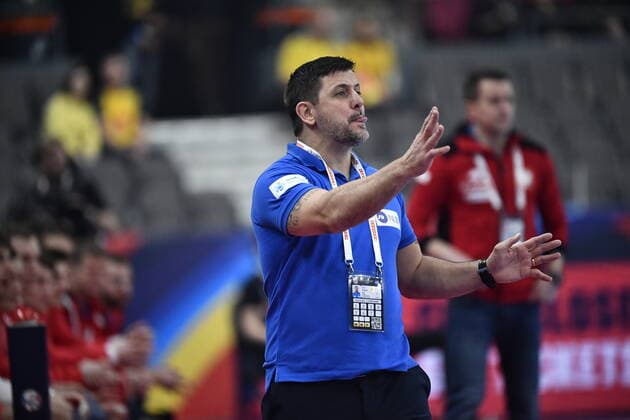GOTHENBURG 20200110 Slovenia s head coach Ljubomir Vranjes gestures during the Men s EHF EURO 2020 Handball group F match between Slovenia and Poland at Scandinavium Arena Fiday Jan 10, 2020 Photo Bjorn Larsson Rosvall TT kod 9200 Gothenburg Sweden x9200x,  Copyright: xBjornxLarssonxRosvall TTx EURO HANDBALL SWEDEN
