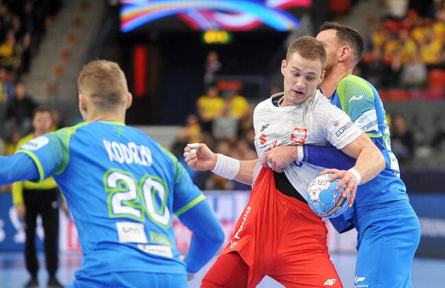 2020.01.10 Goeteborg Pilka reczna EHF Euro 2020 Mistrzostwa Europy w pilce recznej mezczyzn Szwecja Norwegia Austria Slowenia - Polska N z Maciej Majdzinski Foto Norbert Barczyk PressFocus 2020.01.10 Goeteborg Handball EHF Mens Euro 2020 Sweden Austria Norway match Slovenia and Poland Maciej Majdzinski Credit: Norbert Barczyk PressFocus NEWSPIX.PL --- Newspix.pl  20200110NB0042