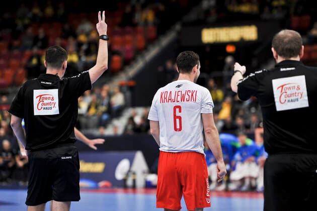 2020.01.10 Goeteborg Pilka reczna EHF EURO 2020 Mistrzostwa Europy w pilce recznej mezczyzn Szwecja Austria Norwegia Slowenia - Polska N z Przemyslaw Krajewski, kara, faul, 2 minuty Foto Marcin Bulanda PressFocus 2020.01.10 Goeteborg Handball EHF Men s EURO 2020 Sweden Austria Norway Slowenia - Polska Przemyslaw Krajewski, kara, faul, 2 minuty Credit: Marcin Bulanda PressFocus NEWSPIX.PL --- Newspix.pl  20200110PF_MB134