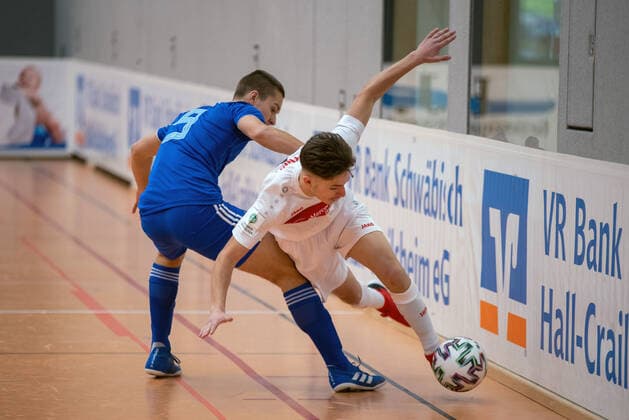 Bartol Barisic GNK Dinamo Zagreb and Elion Mahmuti VfB Stuttgart Germany, Gaildorf, 11 01 2020, youth football, U17 Youth Euro Cup 2020, sports hall