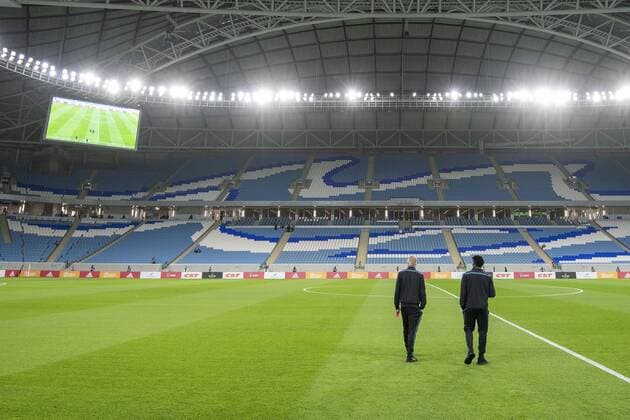 DOHA, 11-01-2020 , Al Janoub Stadium , Trainingscamp , friendly , season 2019 2020 , Donny van de Beek and Lassina Traore during the match Ajax - Club Brugge Ajax - Club Brugge (friendly)  x6197748x Copyright: