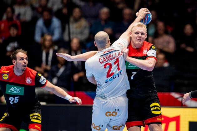 200111 Joan Canellas Reixach of Spain and Patrick Wiencek of Germany during the EHF European Handball Championship match between Spain and Germany on January 11, 2020 in Trondheim Photo Vegard Wivestad Grott BILDBYRAN code VG 170462 bbeng handball handball handball handball in the 2020 European mens handball championship 2020 em 2020 handballs em 2020 ehf euro 2020 spain spain germany germany germany,  Copyright: VEGARDxWIVESTADxGRoTT BB200111VG032