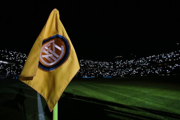 A corner flag bearing the Inter logo pictured during the Serie A match at Giuseppe Meazza, Milan. Picture date: 11th January 2020. Picture credit should read: Jonathan Moscrop Sportimage EDITORIAL USE ONLY. No use with unauthorised audio, video, data, fixture lists, club league logos or live services. Online in-match use limited to 120 images, no video emulation. No use in betting, games or single club league player publications. SPI-0421-0094
