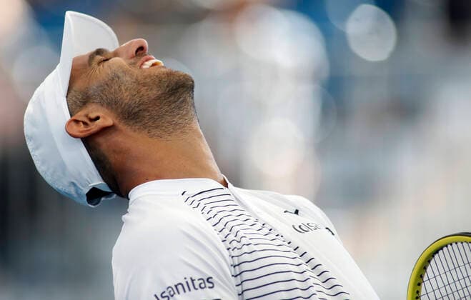 ADELAIDE INTERNATIONAL DAY 1, Robert Farah of Columbia creacts after loosing a point against Angelique Kerber of Germany and Robert Farah of Columbia during the Adelaide International Rally for Resilience exhibition game on day 1 of the Adelaide International tennis tournament atMemorial Drive Tennis Centre inAdelaide, Sunday, January 12, 2020. ( NO ARCHIVING, EDITORIAL USE ONLY, NO USE IN BOOKS WITHOUT CONSENT ADELAIDE SA AUSTRALIA  Copyright: xKELLYxBARNESx 20200112001441698089