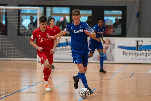 Nemanja Motika FC Bayern Munich and Bennet Fietkau Karlsruher SC Germany, Gaildorf, 12 01 2020, youth football, U17 Youth Euro Cup 2020, sports hall