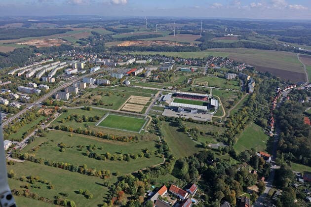 lz Zwickau Eckersbach Aerial view of fallow land Demolition of new blocks In this view from October 2019 you can see that there are many hundreds of square meters of land which have been created by the demolition of the new development areas Above the GGz Arena stadium of FSV Zwickau 07 10 2019 Zwickau Eckersbach Aerial view of fallow land Demolition of new blocks 07 10 2019 Zwickau Copyright: xKoehlerx Eibner-Pressefotox EP_rkl
