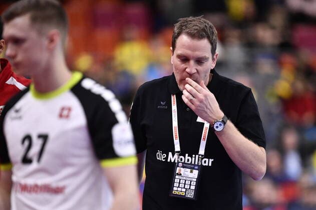 Gothenburg 202001112 Switzerland s head coach Michael Suter during the Men s EHF EURO 2020 Handball group F match preliminary round between Switzerland and Poland in Scandinavium Arena Sunday Jan 12, 2020 Photo Bjorn Larsson Rosvall TT kod 9200 Gothenburg Sweden x9200x,  Copyright: xBjornxLarssonxRosvall TTx EURO HANDBALL SUI-POL