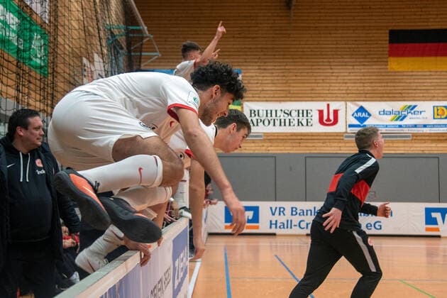 Cheers and joy from Massil Aimeine Eintracht Frankfurt and Luca Heckmann Eintracht Frankfurt Germany, Gaildorf, 12 01 2020, Youth Football, U17 Youth Euro Cup 2020, Sports Hall