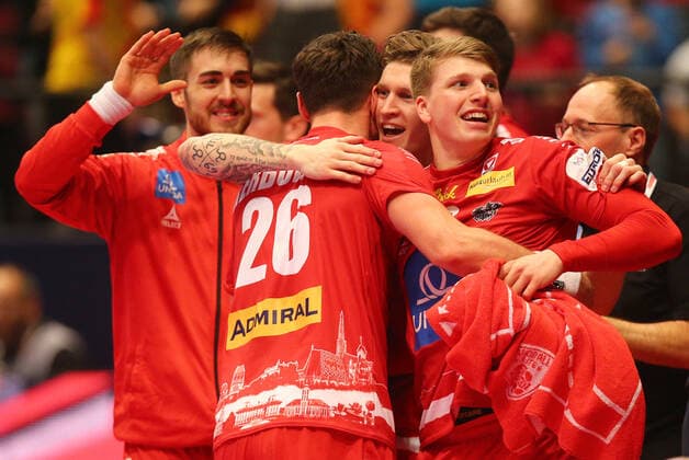 HANDBALL - EHF EURO 2020, AUT vs UKR VIENNA,AUSTRIA,12.JAN.20 - HANDBALL - EHF European Men s Handball Championship 2020, group stage, Austria vs Ukraine. Image shows the rejoicing of Lukas Herburger (AUT) and Lukas Hutecek (AUT). GEPAxpictures xChristianxOrt