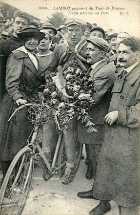 TOUR DE FRANCE 1919 Lambot, winner of the Tour de France, arrives at the park Tour de France 1919 Anonymous photograph for a 1919 postcard Credit IM KHARBINE TAPABOR  KH223731