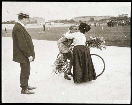 Cycling Tour de France photograph 1910 L arrival of the Tour de France 1910 Octave Lapize kissed by his mother Coll S Kakou Kharbine Tapabor  KH61132