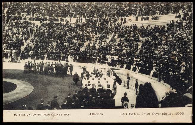 OLYMPIC GAMES 1906 Postcard depicting the Athens Stadium at the 1906 Olympic Games Parade of sports teams Intercales Games celebrating 10 years of the creation of the first Olympic Games of the modern era Credit Collection IM Kharbine Tapabor  KH63186
