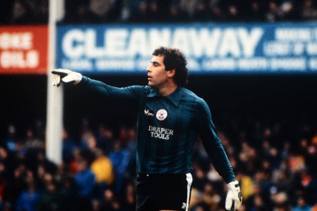 PETER SHILTON, Southampton, First Division, Southampton vs Everton 1-2, The Dell, Southampton FIRST DIVISION 1984-85 SOUTHAMPTON-EVERTON 1-2