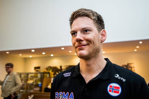 200116 Goalkeeper Torbjorn Bergerud was interviewed by the media during a press meeting with Norway during the EHF European Handball Championship on January 16, 2020 in Malmö Photo Ludvig Thunman BILDBYRAN code LT 35703 bbeng ehf euro 2020 em 2020 european mens handball championship 2020 handball handball handball em 2020 handball handball em 2020 norway norge press meeting press meeting,  Copyright: LUDVIGxTHUNMAN BB200116LT006
