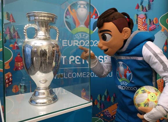 MOSCOW, RUSSIA - JANUARY 17, 2020: UEFA EURO, EM, Europameisterschaft,Fussball 2020 mascot Skillzy seen in the entrance hall of the Russian Foreign Ministry s media center. Sergei Karpukhin TASS  TS0CA730