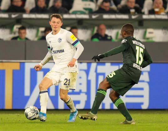 Foto : Fabian Reese Schalke gegen Jerome Roussillon ( rechts , Wolfsburg ) Fussball 1. Bundesliga , am Mi. 18.12.2019 VfL Wolfsburg - Schalke 04 *** Photo Fabian Reese Schalke against Jerome Roussillon right , Wolfsburg Fussball 1 Bundesliga , on Wed 18 12 2019 VfL Wolfsburg Schalke 04